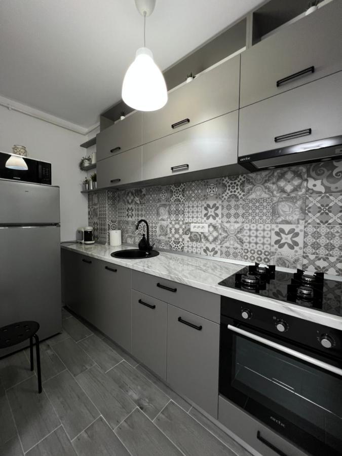 New Residence Apartament Popesti-Leordeni Bagian luar foto